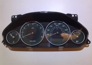 C2S42252 Early Instrument panel